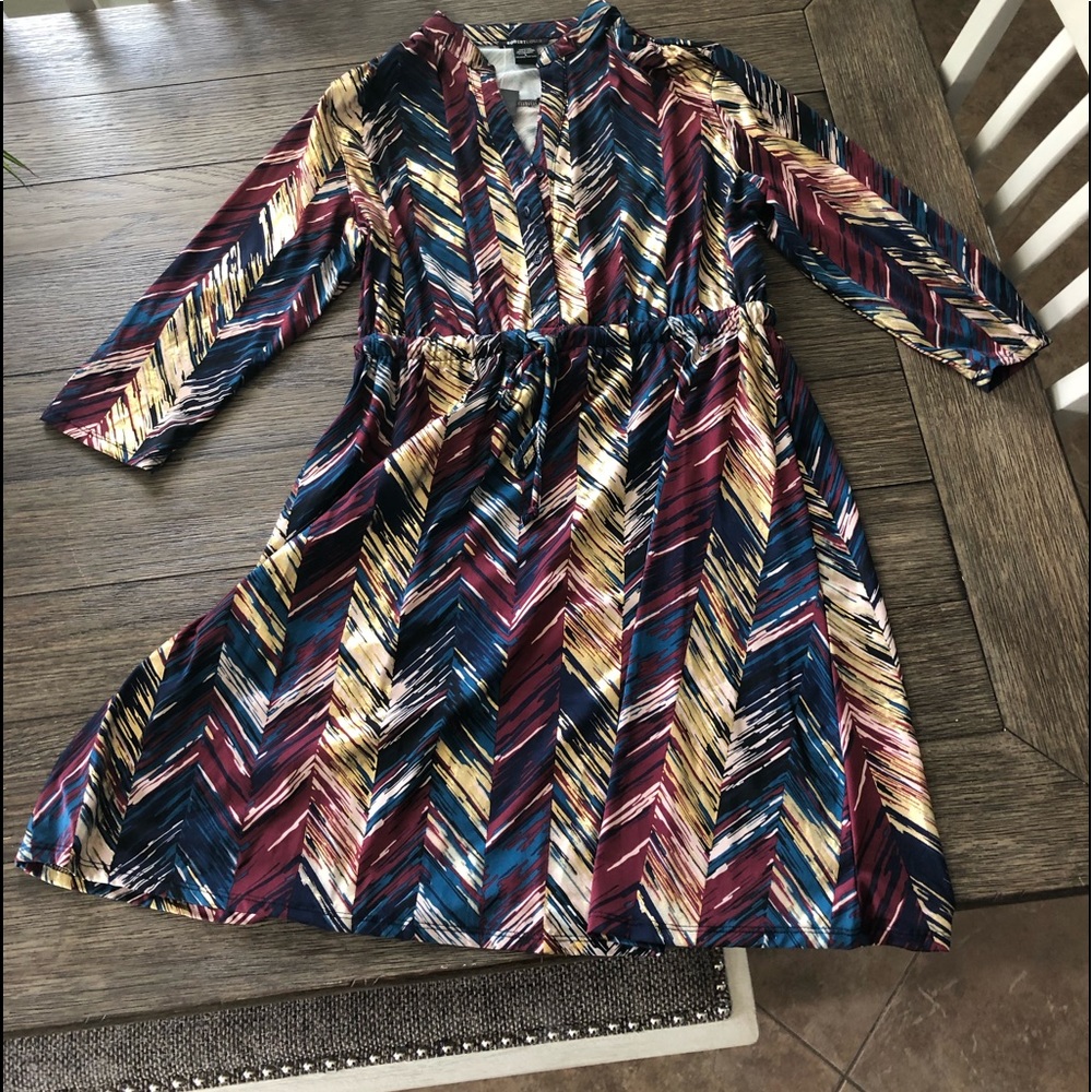 Multi color sleeved dress